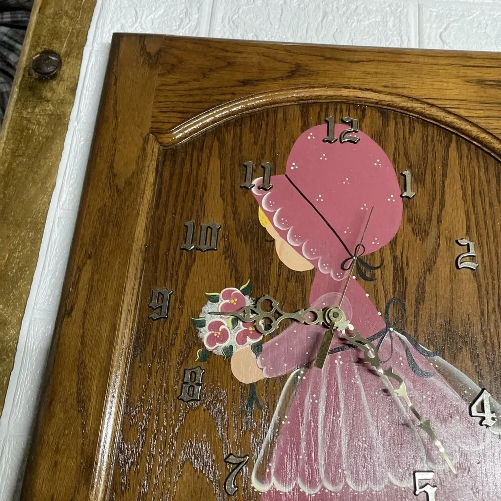 80s Vintage American Country girl Wall Hanging Clock Quartz 14.5